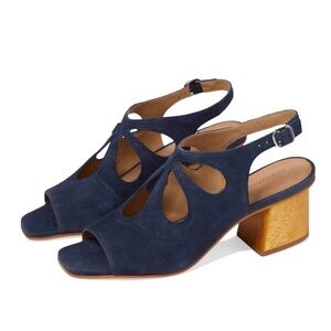 NWT Bernardo Navy Blue Suede Women's Heels size 7.5